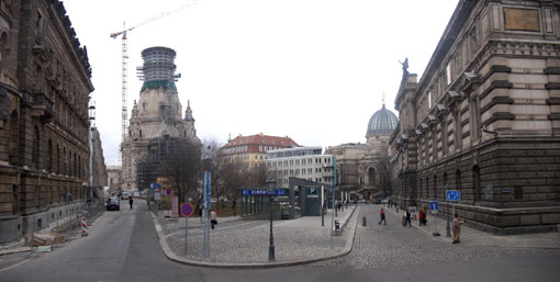 Tzschirnerplatz in Dresden am Neumarkt mit Albertinum 
