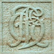 Buchstabentafel des kompletten Alphabets - angebracht am Hotel de Saxe
